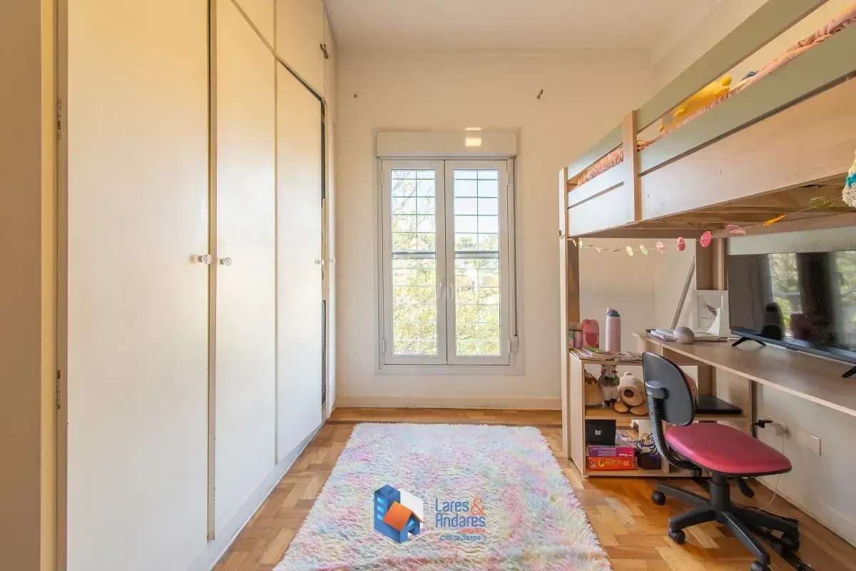 Imagem Casa para venda em Sumaré com 4 quartos, sendo 2 suítes, 253m²