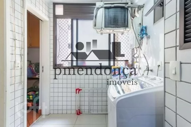 Imagem Apartamento na Pompéia com 3 quartos (1suí­te) e 2 vagas, 92m²