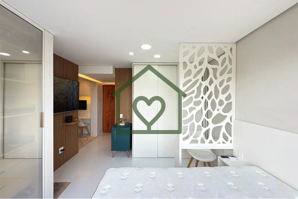 Apartamento estilo Loft mobiliado e totalmente reformado, pronto para morar! 
O imóvel será vendid...