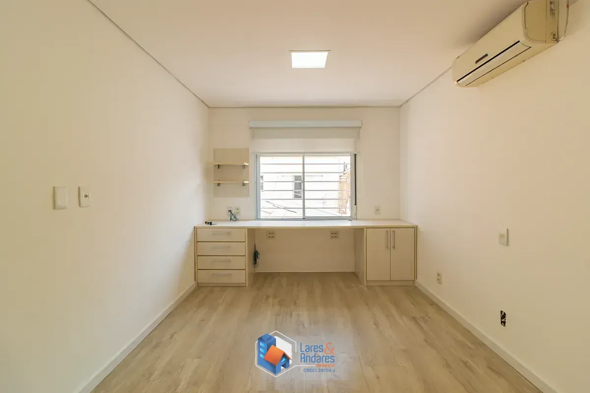 Imagem Casa para venda em Mirandópolis com 4 quartos, sendo 4 suítes, 405m²