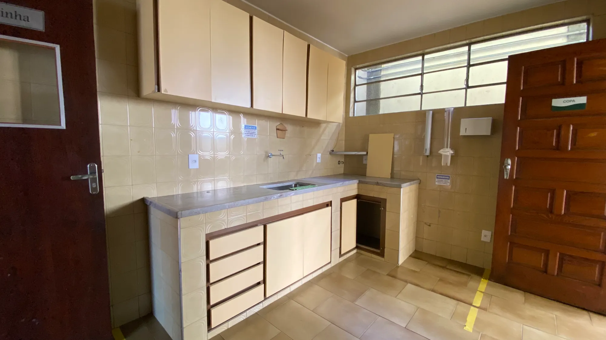 Imagem Casa com 3 Quartos à Venda ou Locação, 187 m² em Betânia - Belo Horizonte