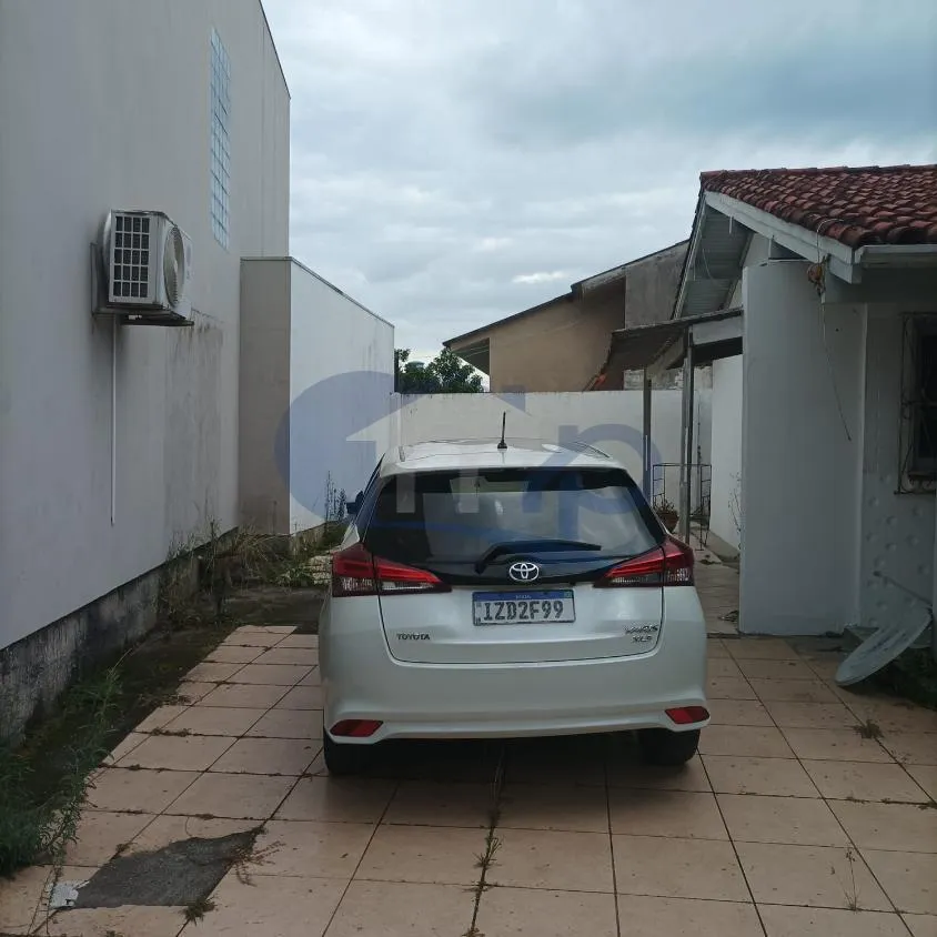 Imagem Casa a venda com 3 dormitorios no centro de Torres/RS