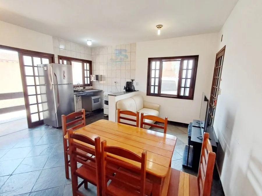 Imagem Á VENDA CASA DE CONDOMÍNIO Á UM QUADRA DA PRAIA DE MAINTIGA