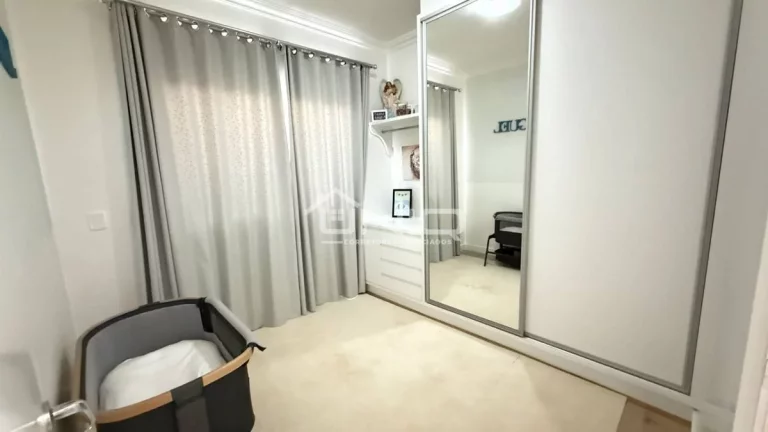 Imagem Casa Térrea Suíte + 2 Dormitórios Com Piscina e Salão de Festas - Fraron