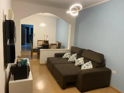 Imagem VENDA DE CASA TÉRREA NA VILA NELY, EM ITAQUAQUECETUBA/SP, 185m² com 3 dorm, suíte com ar-cond., piscina, área gourmet e vagas p 3 autos. CONSULTE-NOS.