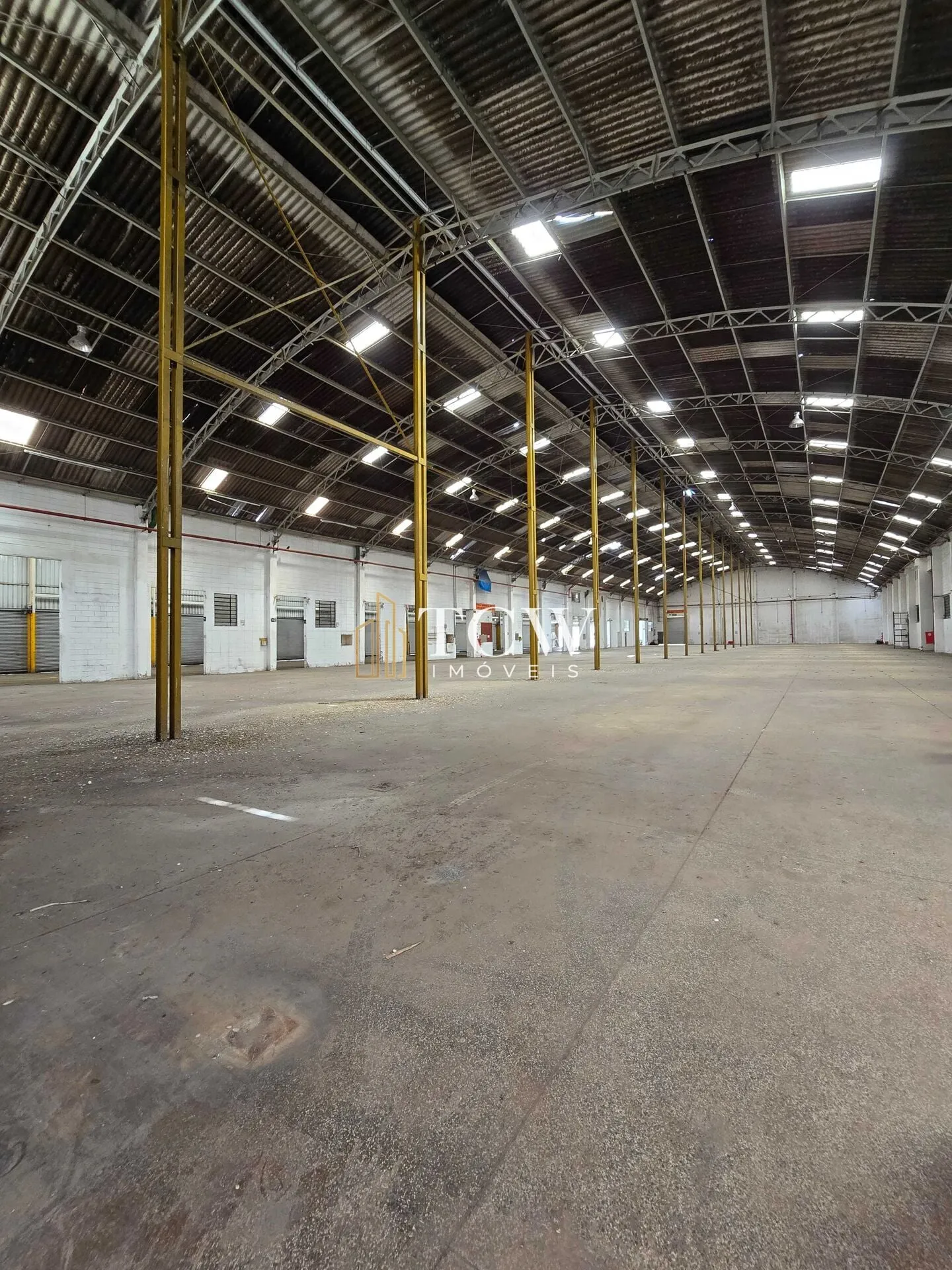 Imagem Galpão Logístico para Locação em Guarulhos | 6.500 m² | Próximo à Rodovia Presidente Dutra e Ayrton Senna