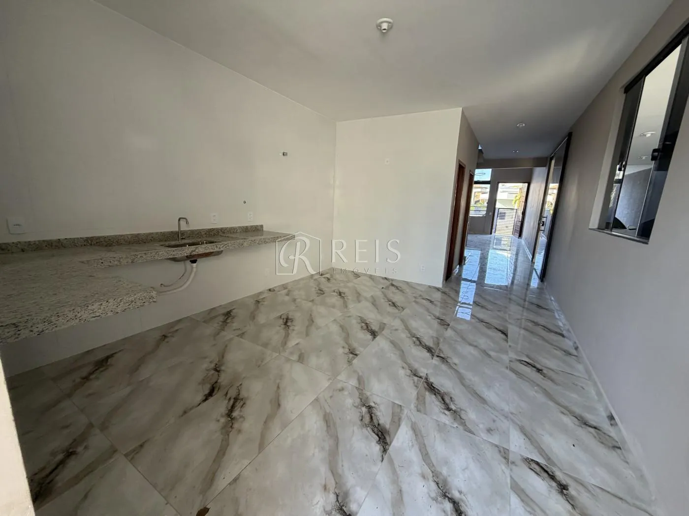 Imagem Casa para Venda em Rio das Ostras, Bosque Beira Rio, 3 dormitórios, 3 suítes, 4 banheiros, 4 vagas