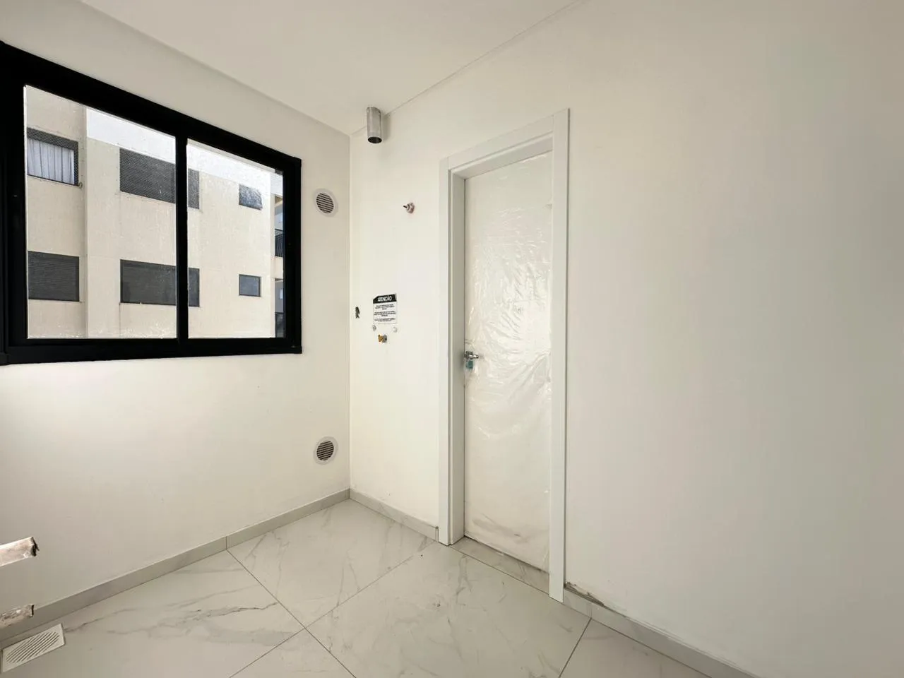 Imagem Apartamento com vista para o mar à venda com 276m2 por R$ 3.950.000,00