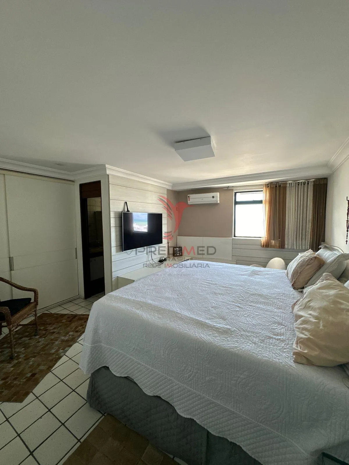 Imagem Vende-se belo apartamento com 3 Suites em Manaira, com vista definitiva para o mar