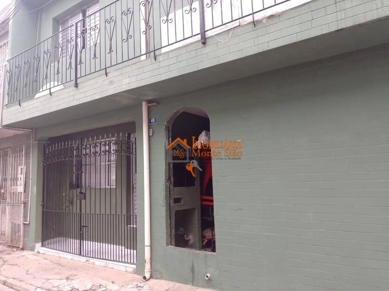 Imagem Casa com 3 dormitórios à venda, 125 m² por R$ 290.000,00 - Conjunto Residencial Haroldo Veloso - Guarulhos/SP