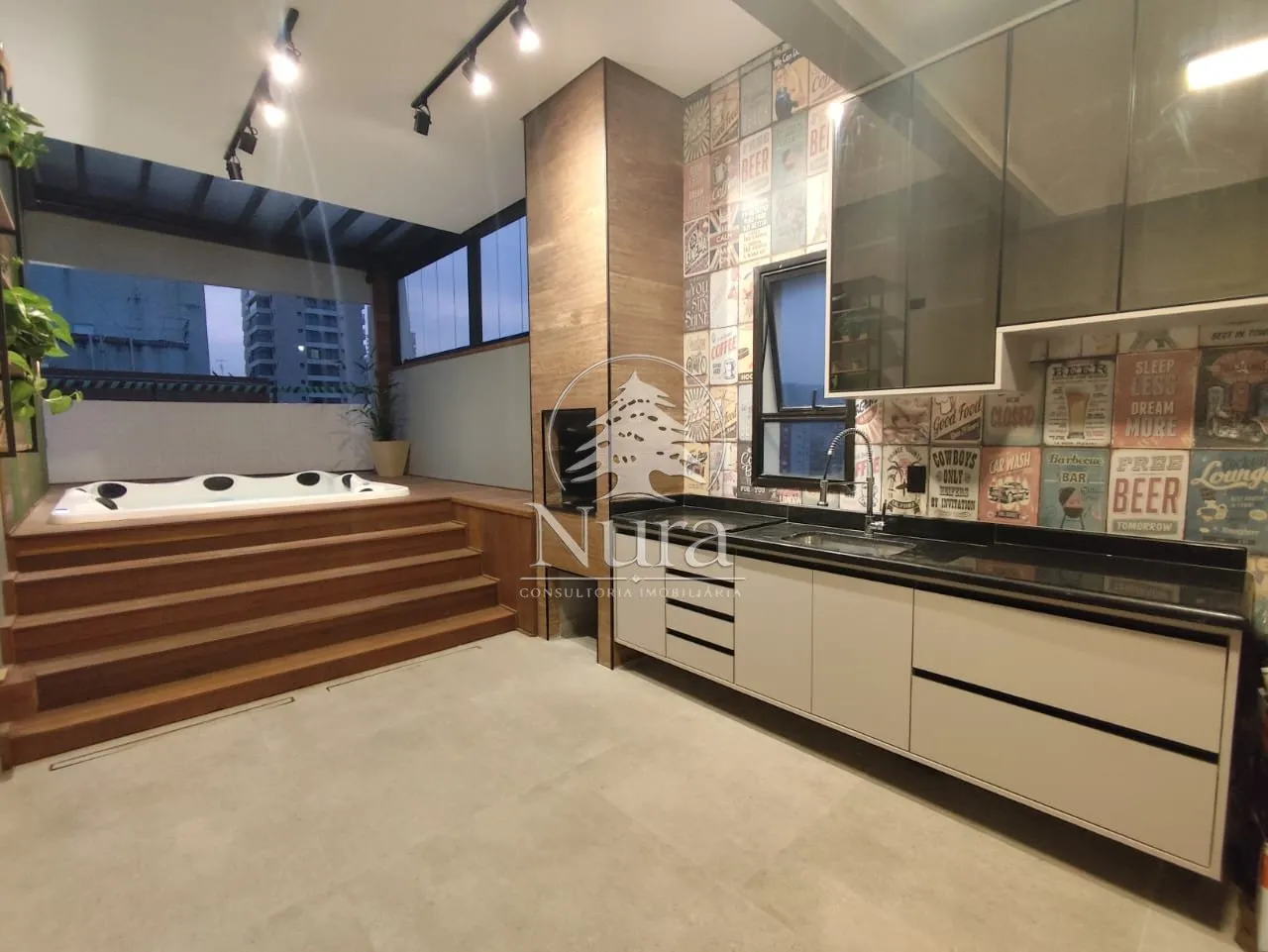 Cobertura de 3 quartos, 191m² no bairro Pompéia, em Santos