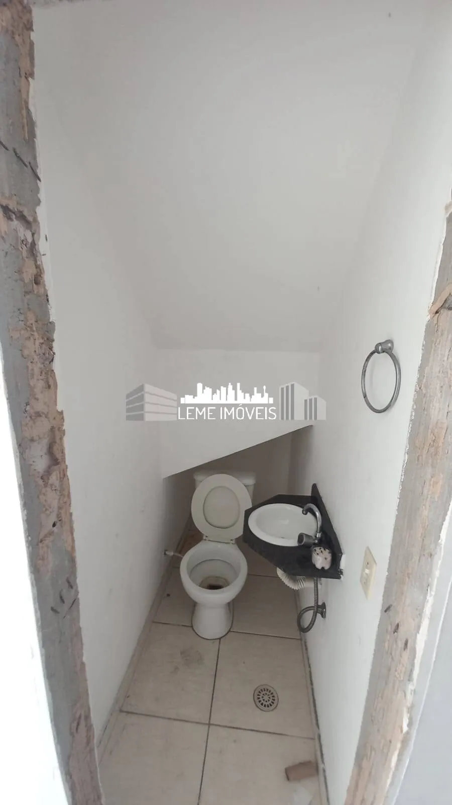 Imagem Sobrado com 4 cômodos, 2 suítes Aceita financiamento Habitacional!!!