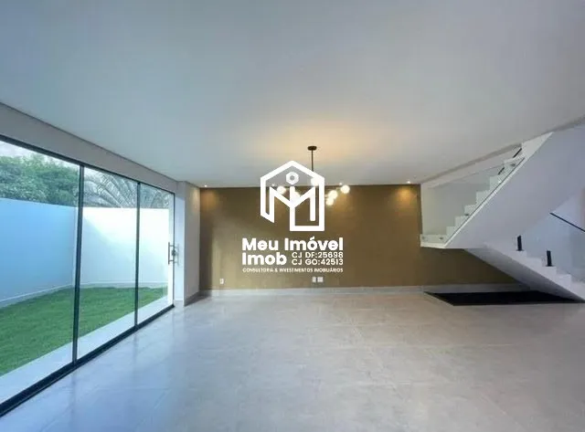Imagem SHA Quadra 4 Arniqueiras Casa 3 Suítes 2 Vagas Útil 270 m² Terreno 235 m²