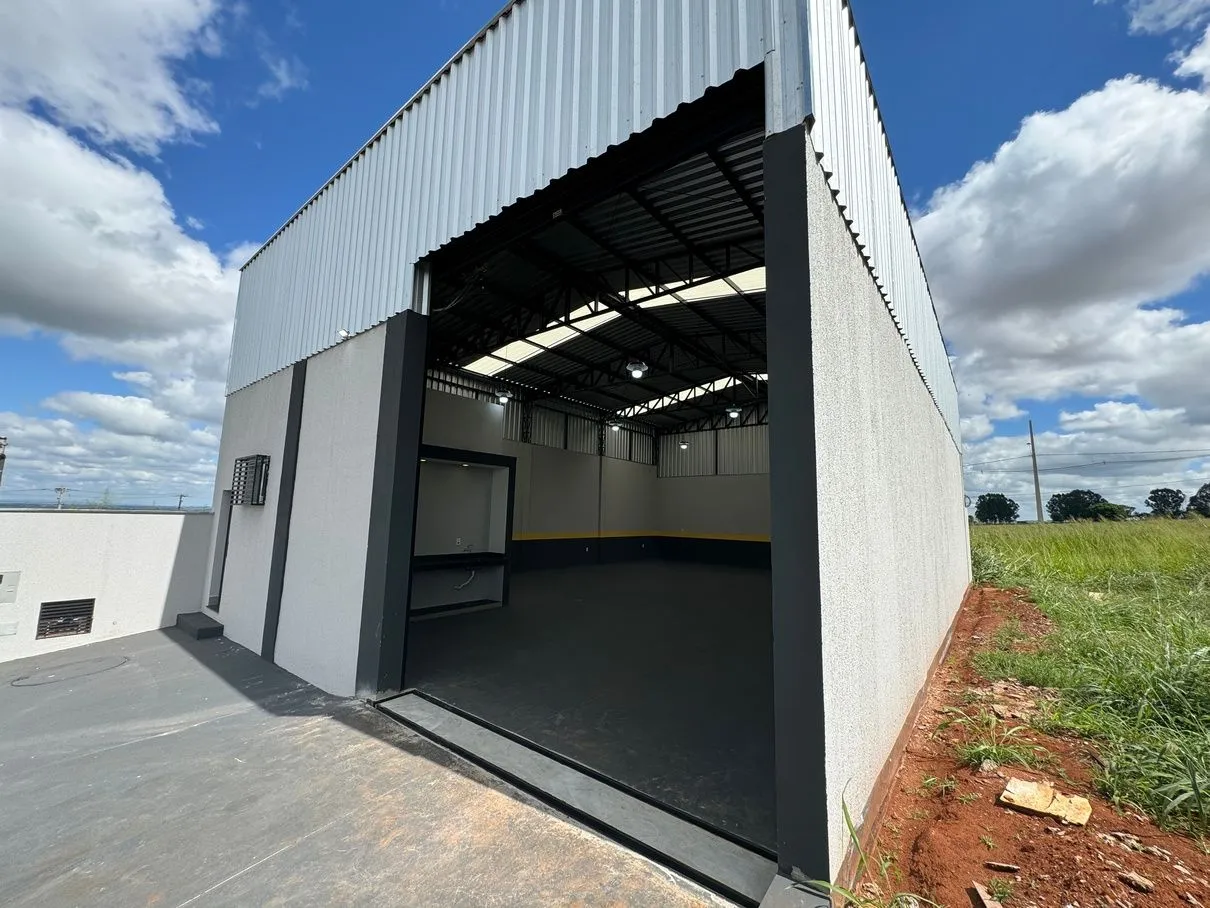 Imagem Galpão à venda, 170 m² por R$ 460.000,00 - Morada da Serra - Patos de Minas/MG