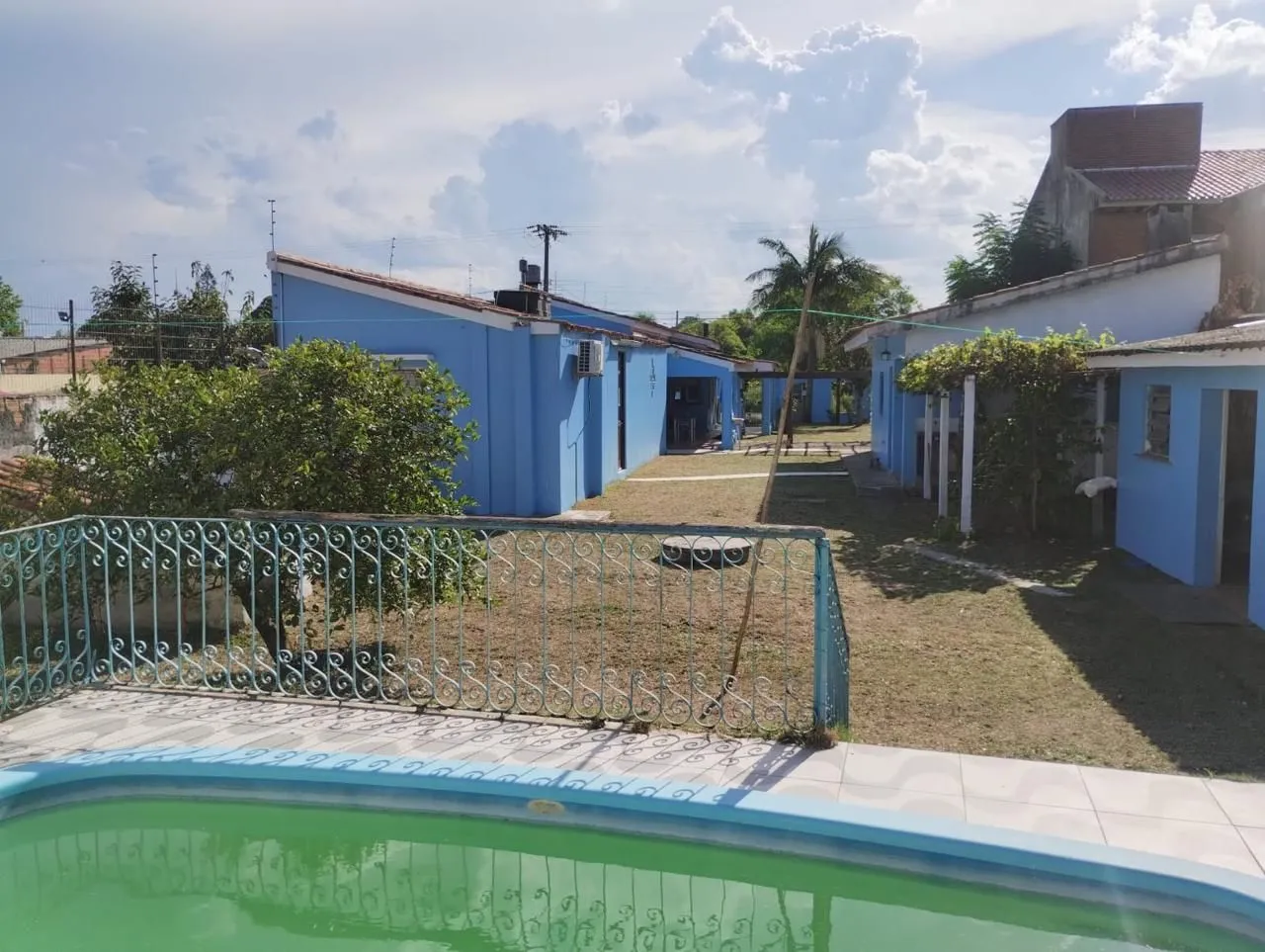 Imagem Casa em terreno amplo na Praia do Laranjal, Pelotas 4 quadras da praia