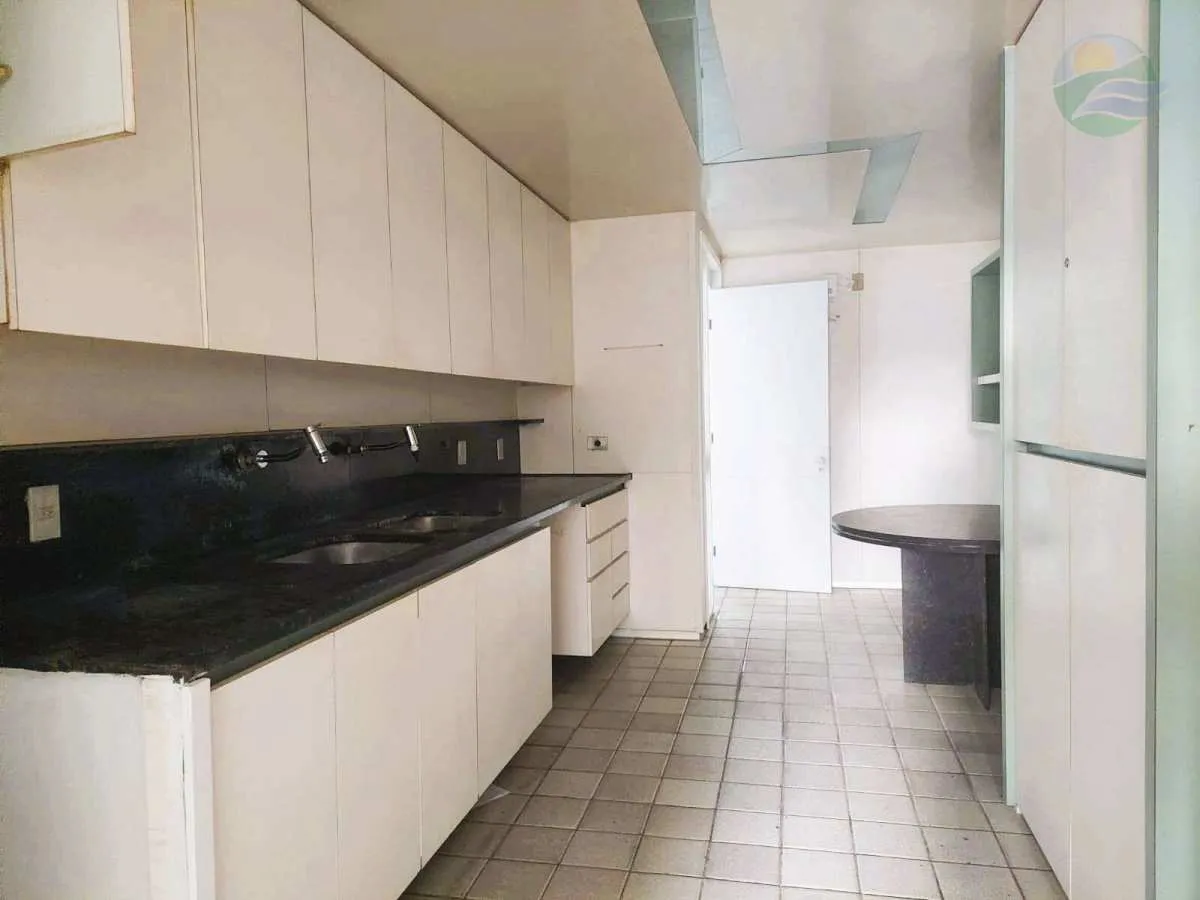 Imagem Apartamento com 4 suites, frente mar, calçadão de Piedade, em Piedade, Jaboatão dos Guararapes.