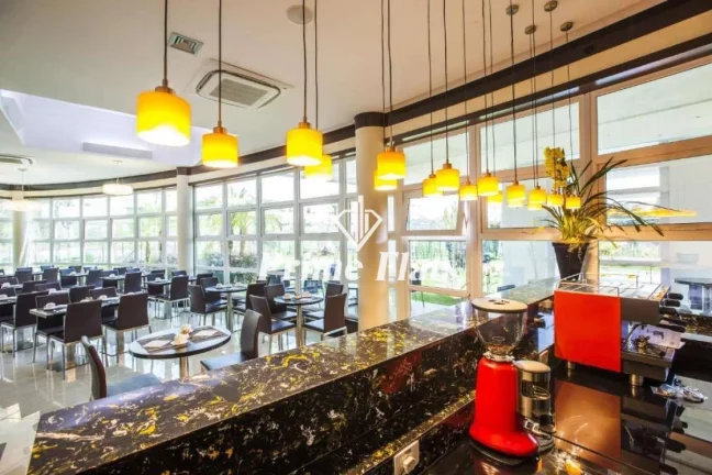 Imagem Flat disponível para venda no Hotel Intercity Vinhedo, com 20m², 1 dormitório e 1 vaga