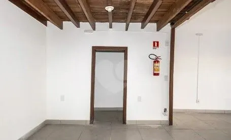 Imagem Loja com 68,02m² no bairro Santana