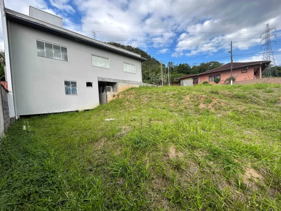 Imagem Casa com 2 dormitórios e Terreno de 596,46m² em Rodeio/SC