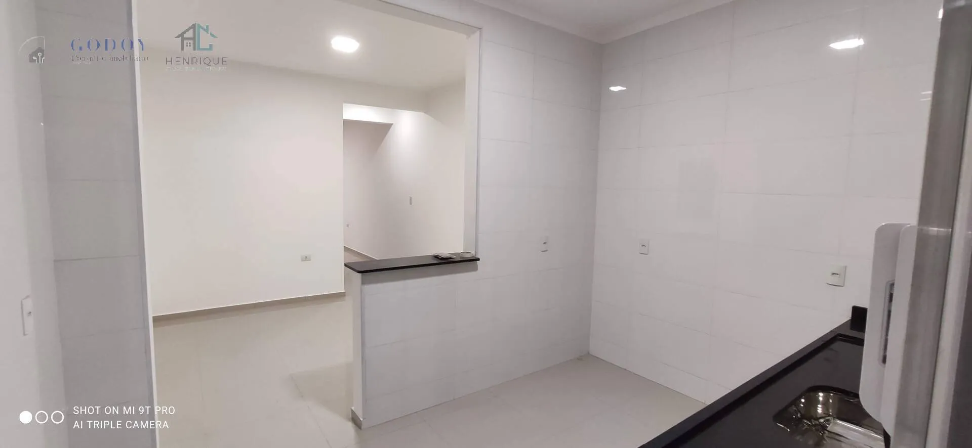 Imagem Sobrado moderno e muito bem distribuído - aceita permuta!