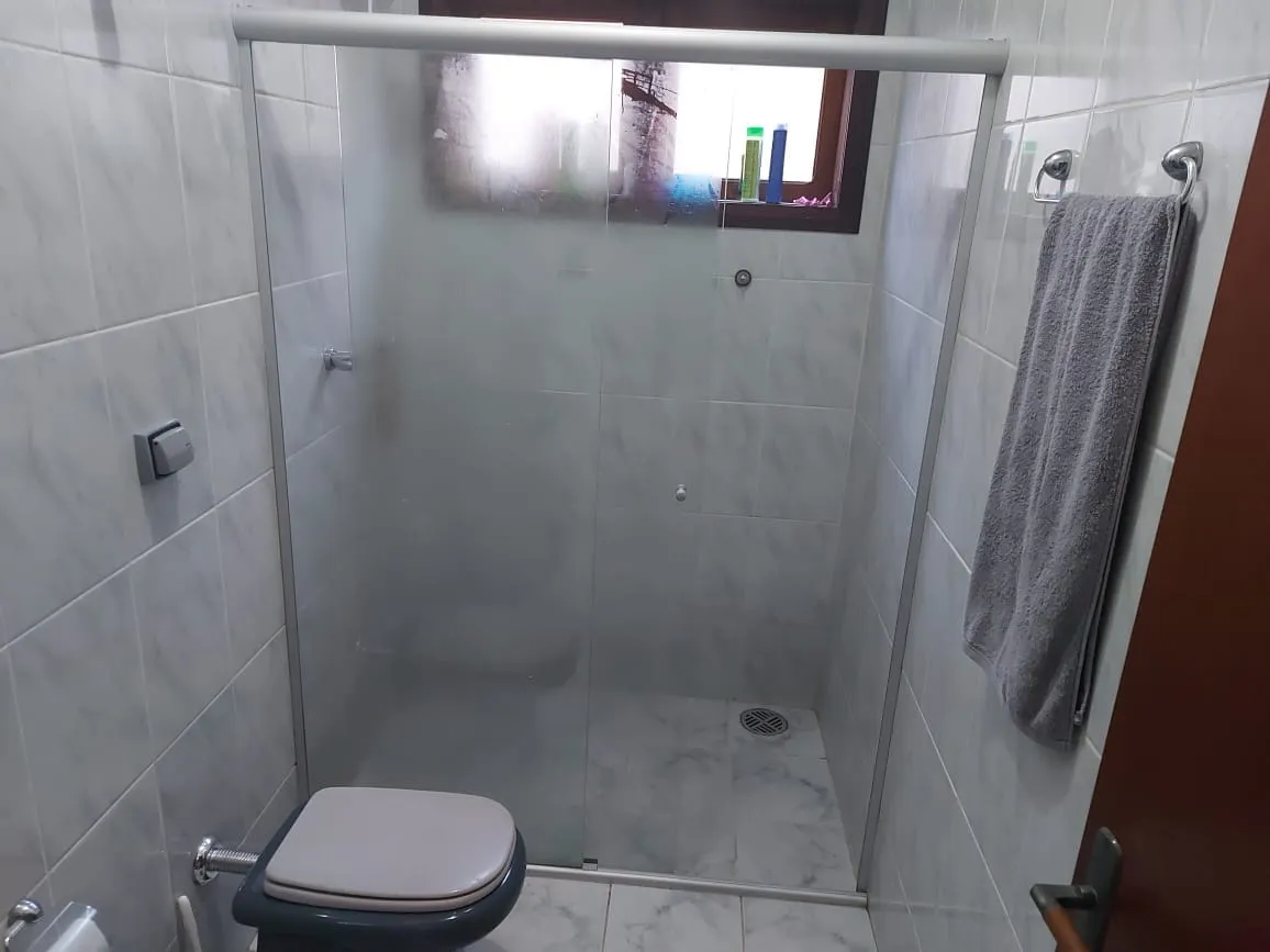 Imagem Casa à venda 3 Quartos, 1 Suite, 2 Vagas, 250M², Vila Suiça, Pindamonhangaba - SP