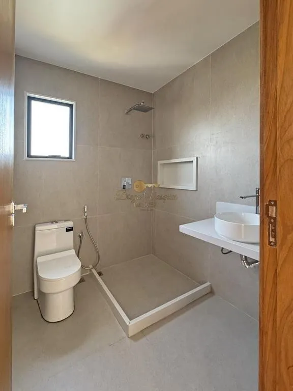 Imagem Casa em Condomínio para Venda em Teresópolis / RJ no bairro Tijuca