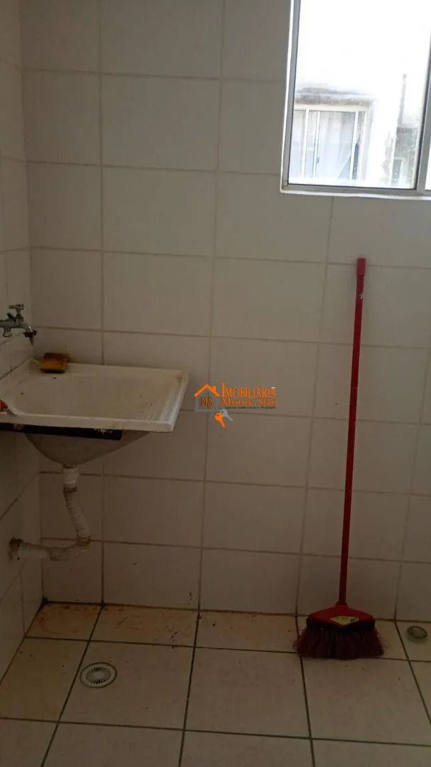 Imagem Apartamento com 2 dormitórios à venda, 50 m² por R$ 190.000,00 - Jardim Nova Cidade - Guarulhos/SP