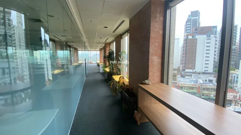 Imagem Conjunto Comercial de 688m² em Itaim Bibi