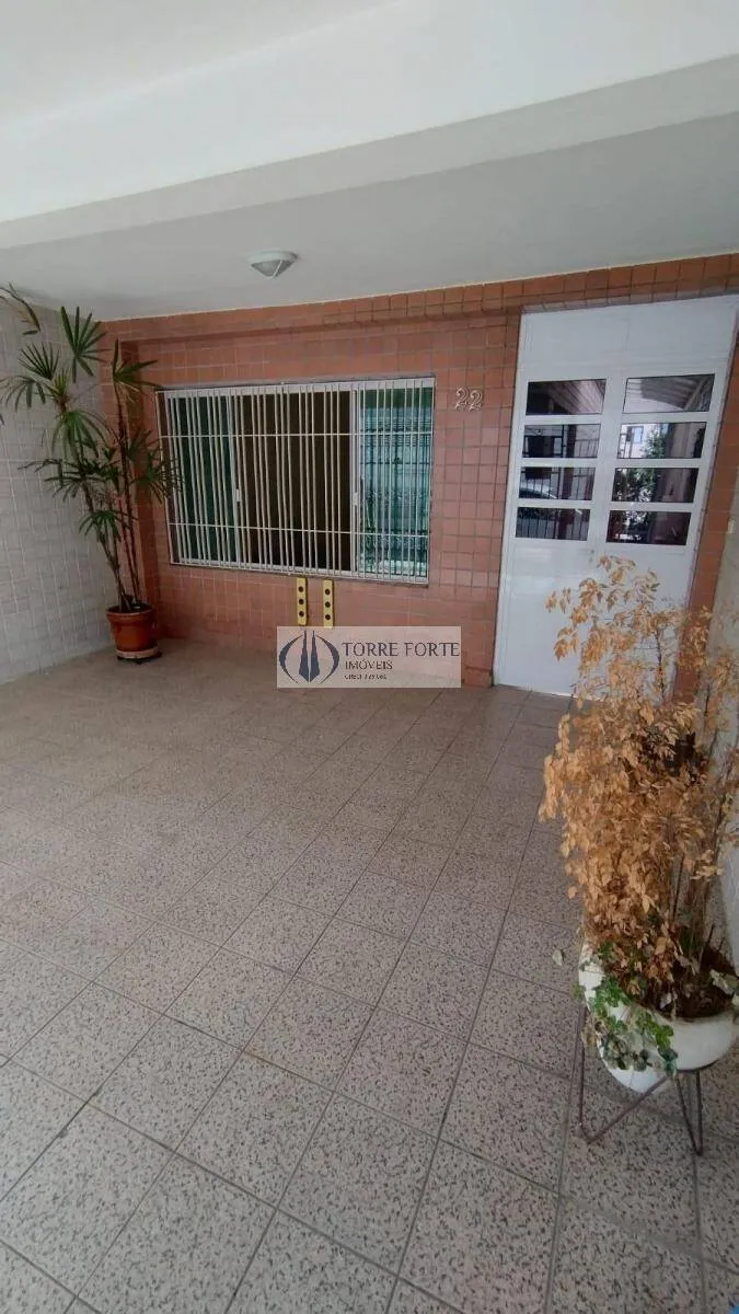 Imagem Casa sobrado de 320m², com 3 dormitórios, ao lado do Metrô Penha