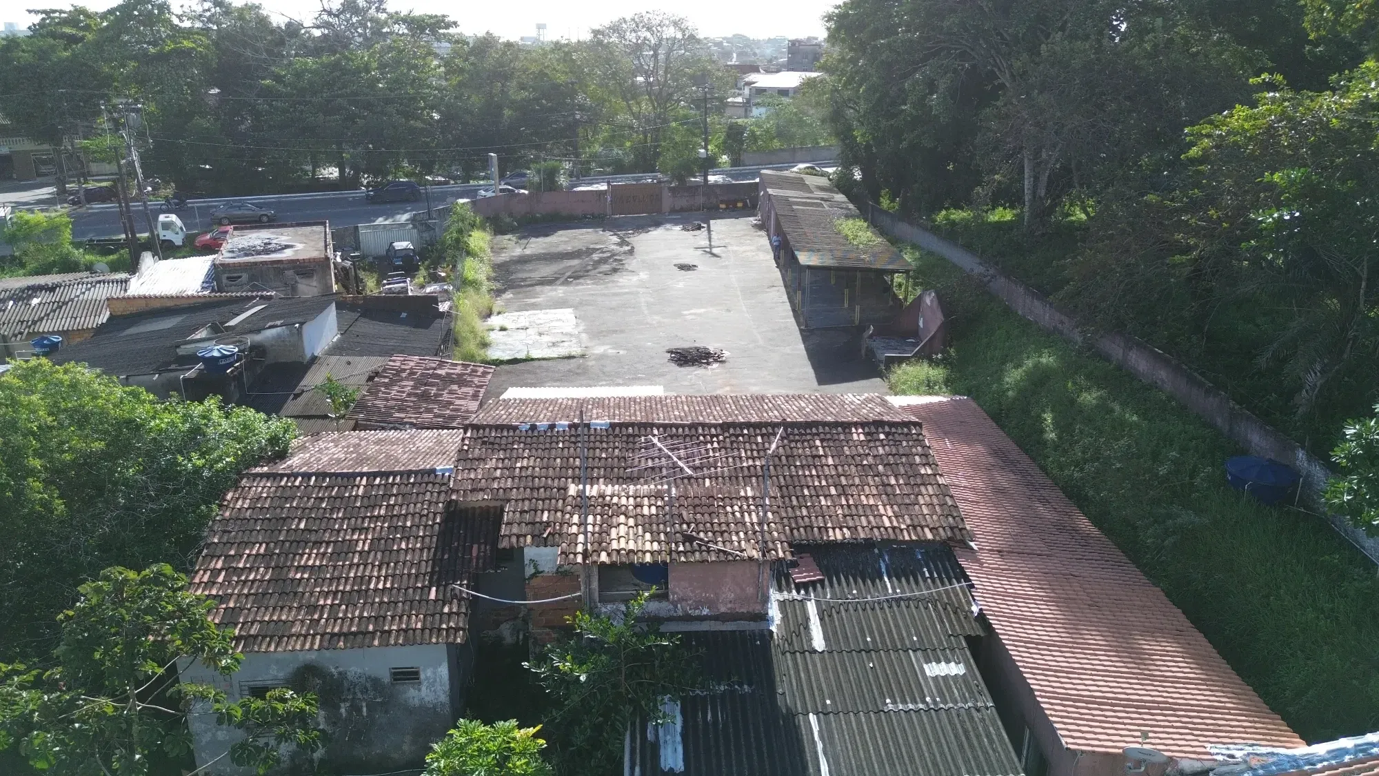 Imagem Terreno à Venda, 2100 metros em Centro - Simões Filho