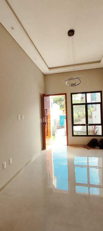 Imagem Casa à venda - 3 Dormitórios I 1 suíte I 180m² I Vaga de garagem - em Potecas, São José/SC