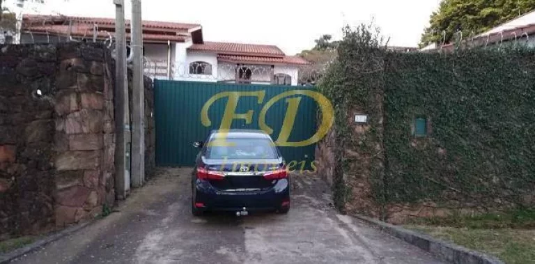Imagem Casa no Condomínio Alpes da Cantareira