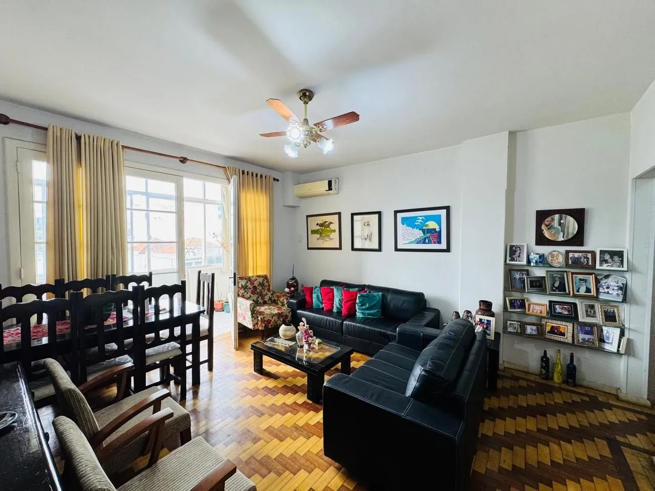 Imagem Apartamento Semimobiliado com 3 Dormitórios, 1 Suíte e Elevador