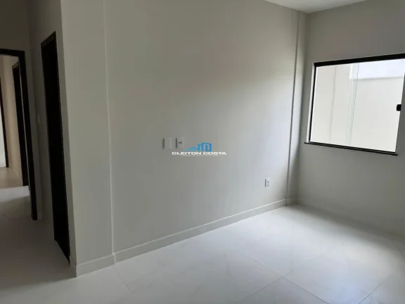 Imagem Casa para Venda em Feira de Santana, Nova Esperança, 3 dormitórios, 1 suíte, 1 banheiro, 2 vagas