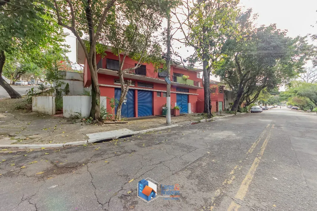 Imagem Sobrado para venda em Planalto Paulista com 3 quartos, sendo 1 suíte, 288m²