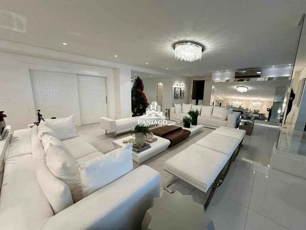 Imagem Apartamento de Alto Padrão com 5 Suítes à Venda no Edifício Forest Hill | Cuiabá