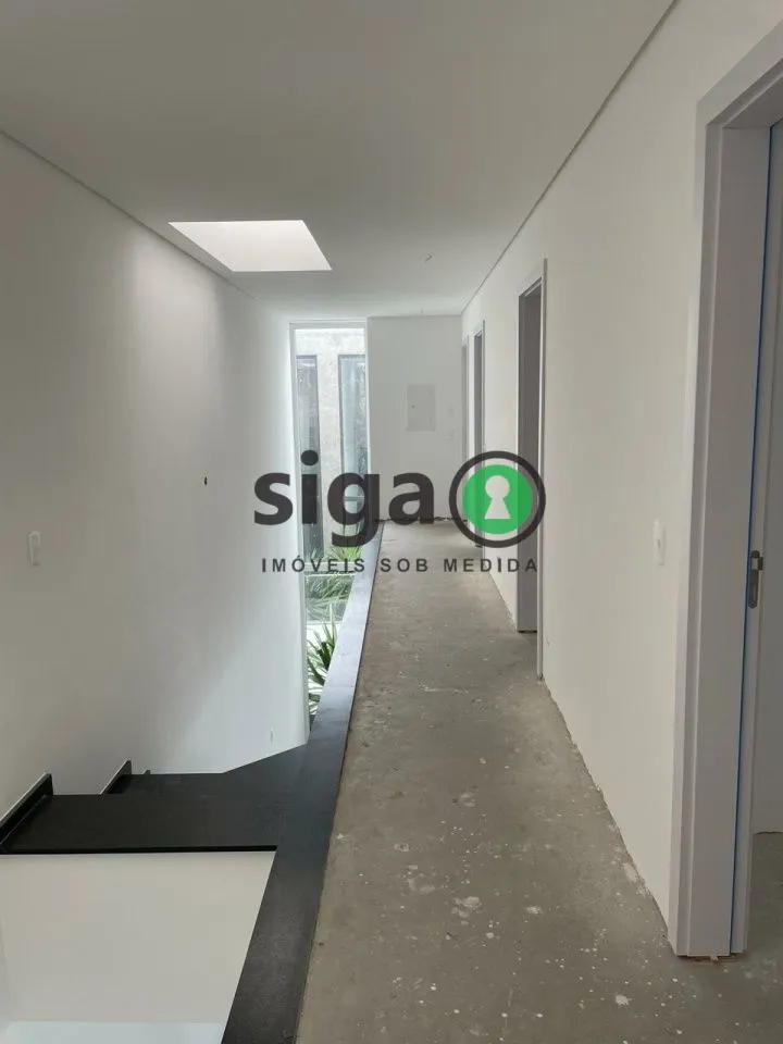 Imagem Casa de condomínio á venda, 450m² 4 quartos e 4 vagas localizado no Brooklin, São Paulo