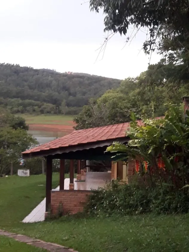 Imagem CHÁCARA - PÉ NA ÁGUA REPRESA - PIRACAIA