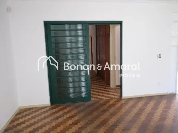 Imagem Excelente casa comercial ou residencial, perfeita tanto para instalação de clínicas e empresas qu...