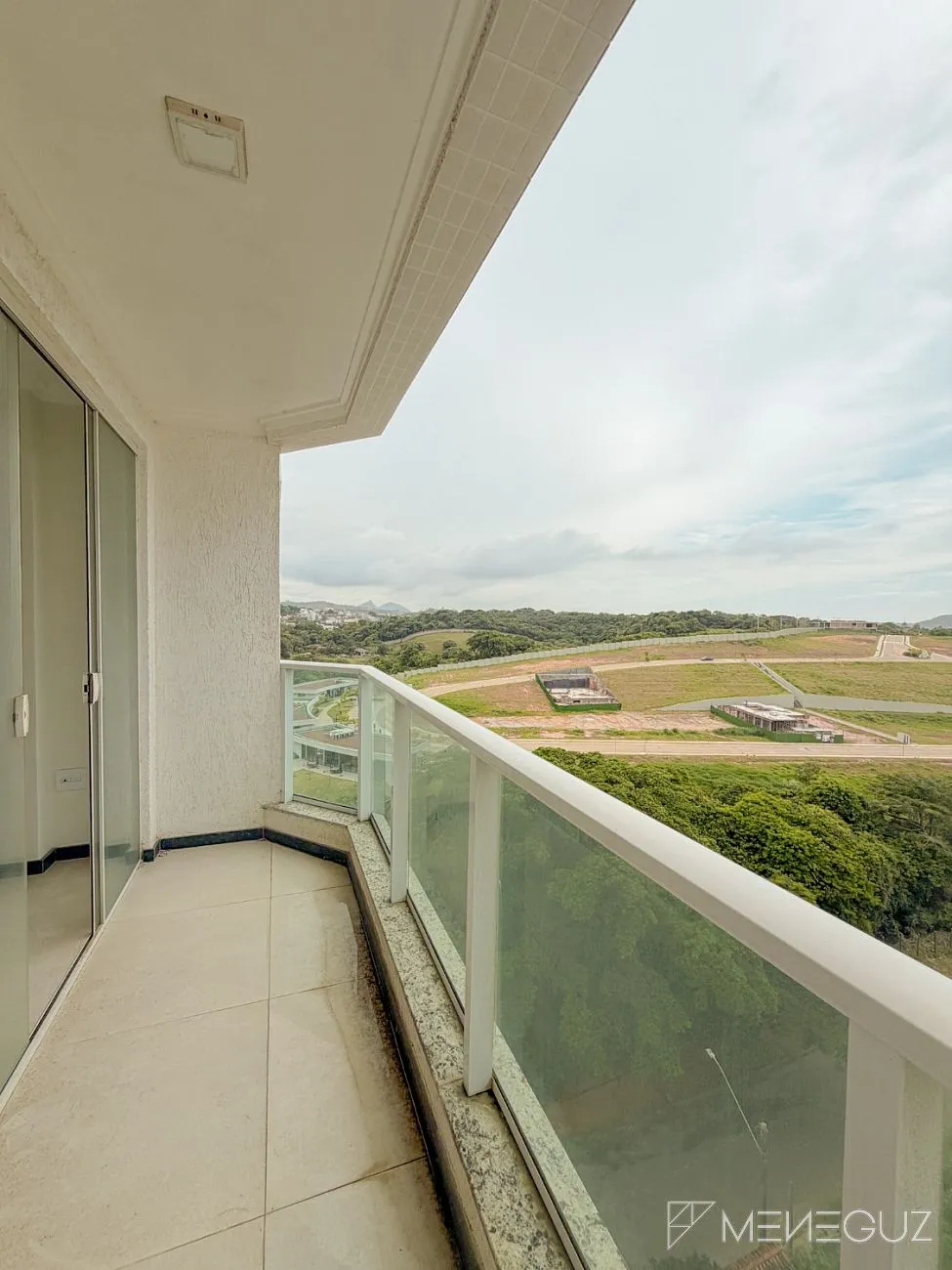 Imagem Apartamento quarto e sala a venda na Praia do Morro, em prédio novo, com lazer