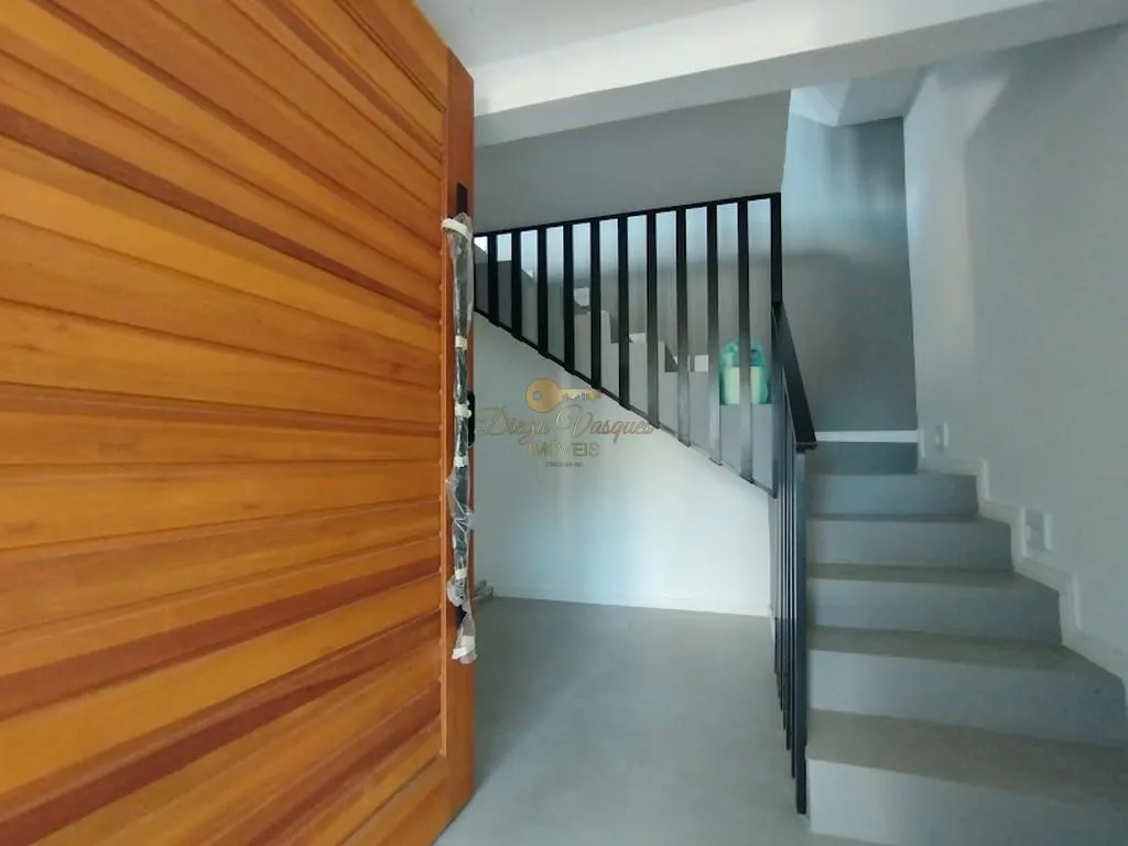 Imagem Casa em Condomínio para Venda em Teresópolis / RJ no bairro Albuquerque
