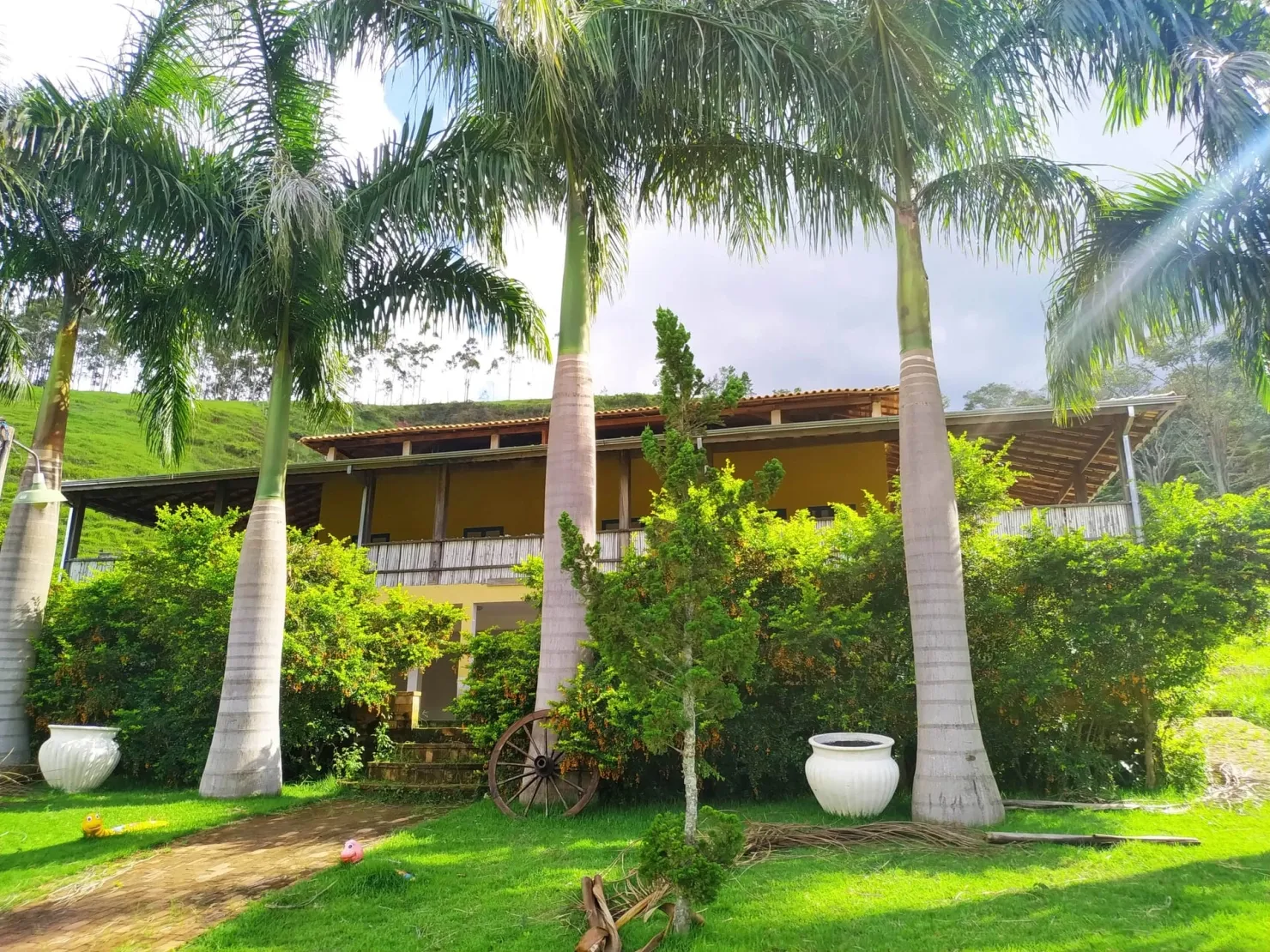 Imagem Chácara à venda 4 Quartos, 1 Suite, 90000M², Zona Rural, Silveiras - SP
