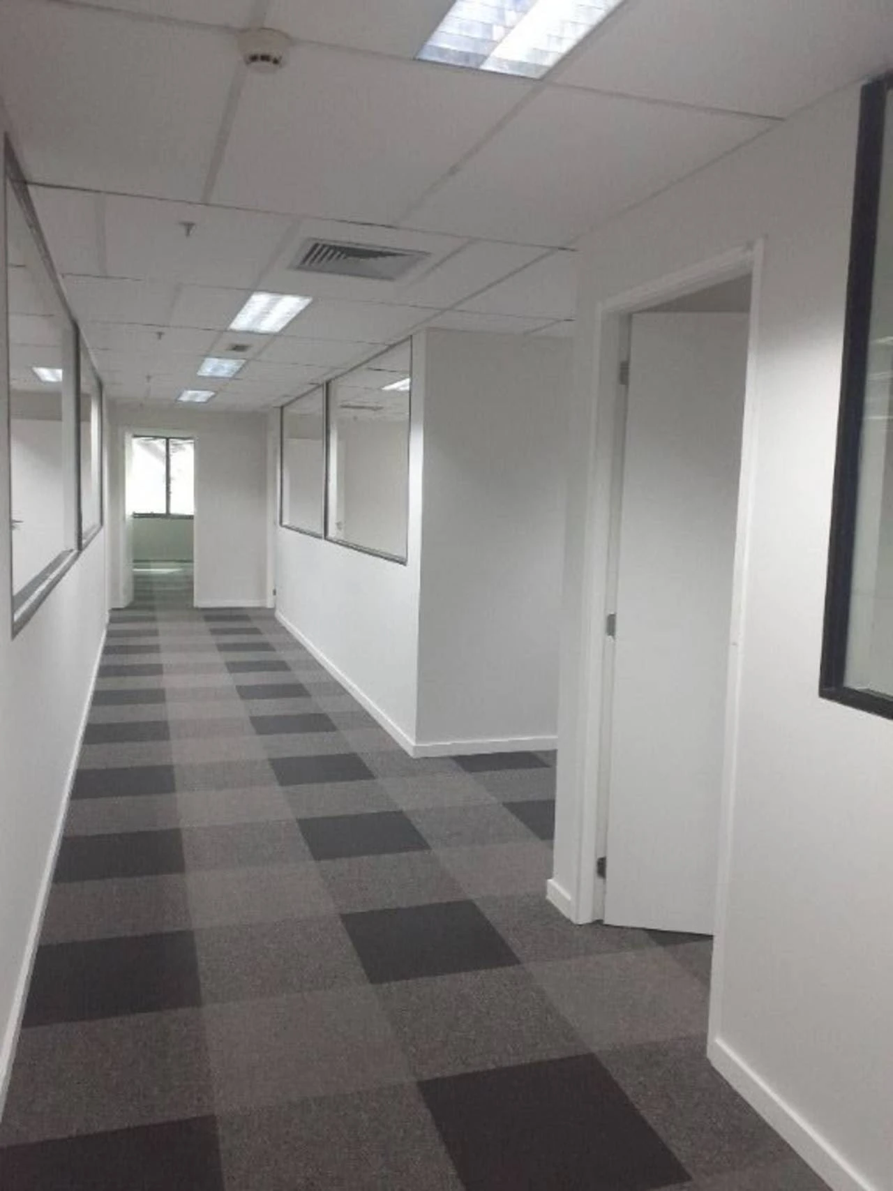 Imagem Sala Comercial à Venda ou Locação, 775 m² em Pinheiros - São Paulo