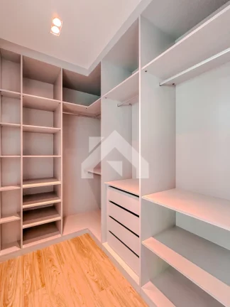 Imagem Casa de Condomínio em Alphaville - Barueri