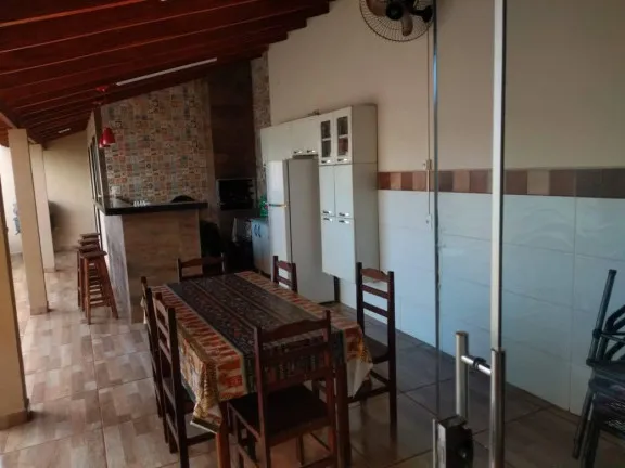 Imagem Casa com 3 Quartos à Venda, 155 m² em Parque dos Esportes - Ituverava