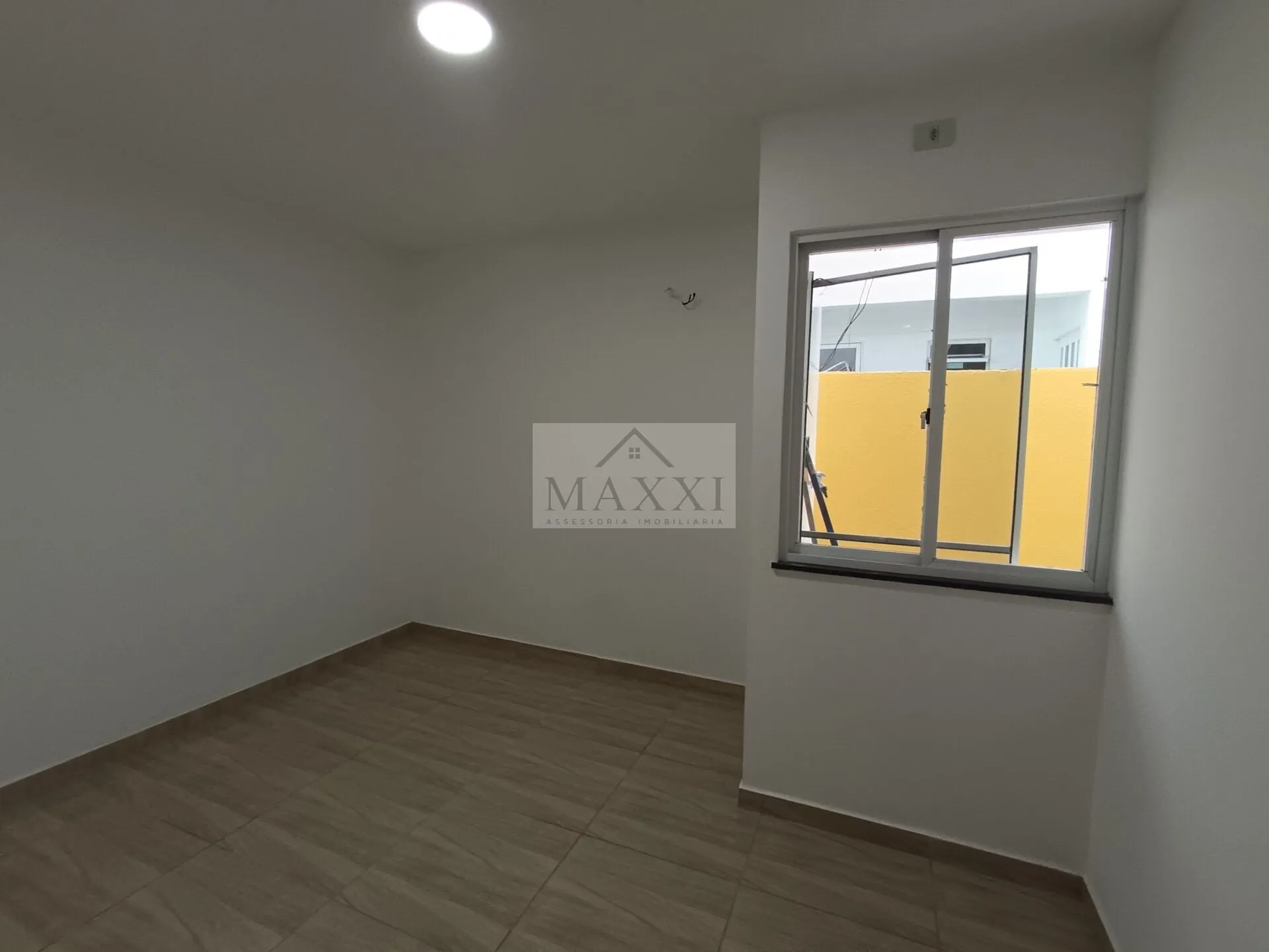 Imagem Casa Totalmente Reformada de 2 Quartos com Suíte e Quintal em Pedra de Guaratiba