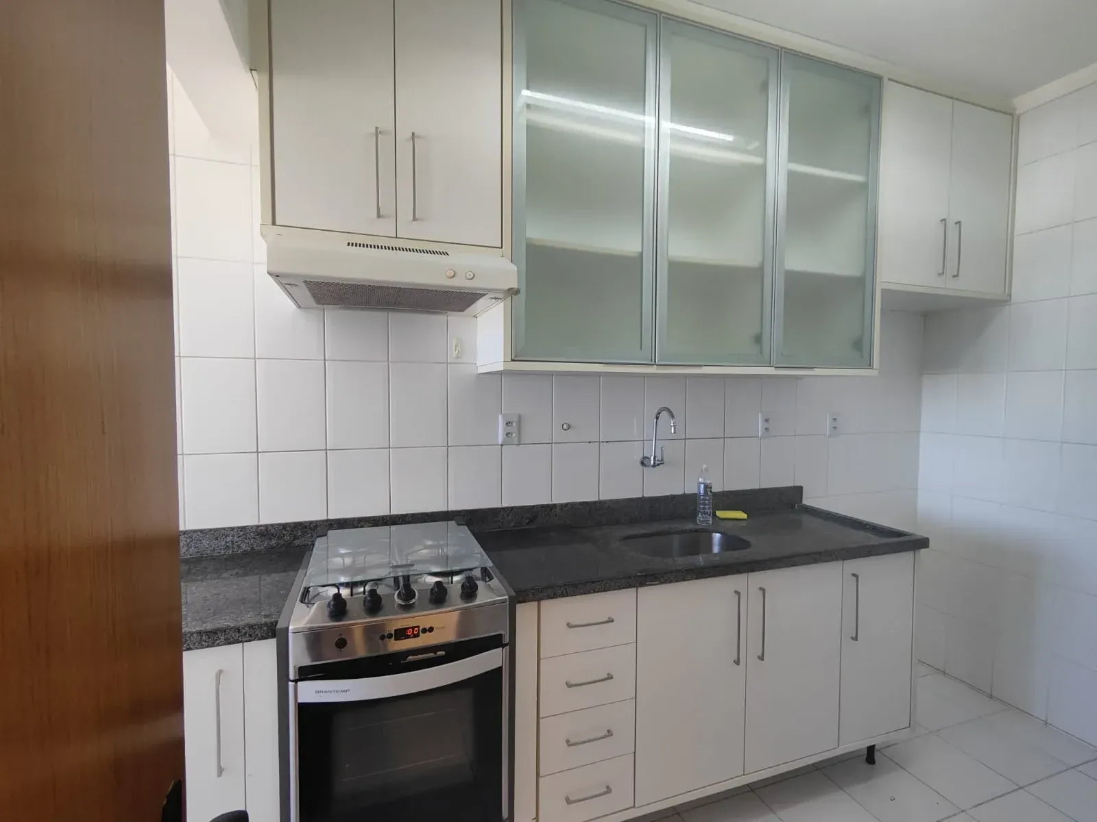 Foto do imóvel: Apartamento com 3 Quartos para Alugar, 84 m² em Avenida Professor Manoel Ribeiro, nº 1361. Stiep, Salvador - BA