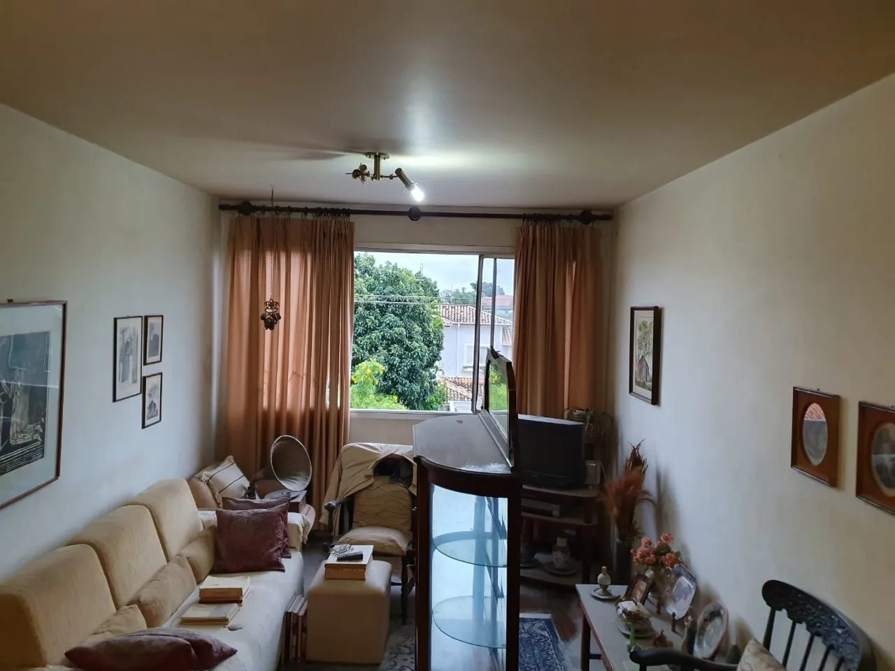 Imagem Apartamento à venda 3 Quartos, 1 Suite, 1 Vaga, 90M², Vila Bourghese, Pindamonhangaba - SP | Edifício Solar Porto Rico