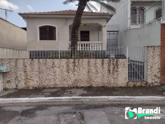 Imagem Ótimo imóvel com uma térrea de 02 dormitórios, sala, cozinha, 02 banheiros e quintal, + um sobrado.,