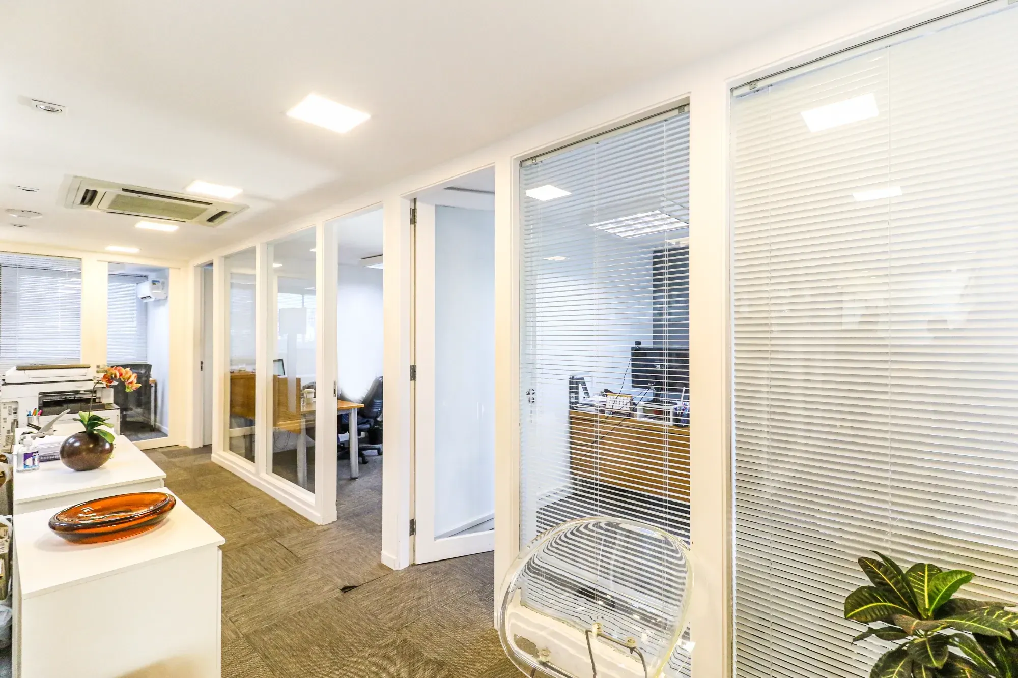 Imagem Sala Comercial à Venda ou Locação, 115 m² em Jardim Paulistano - São Paulo